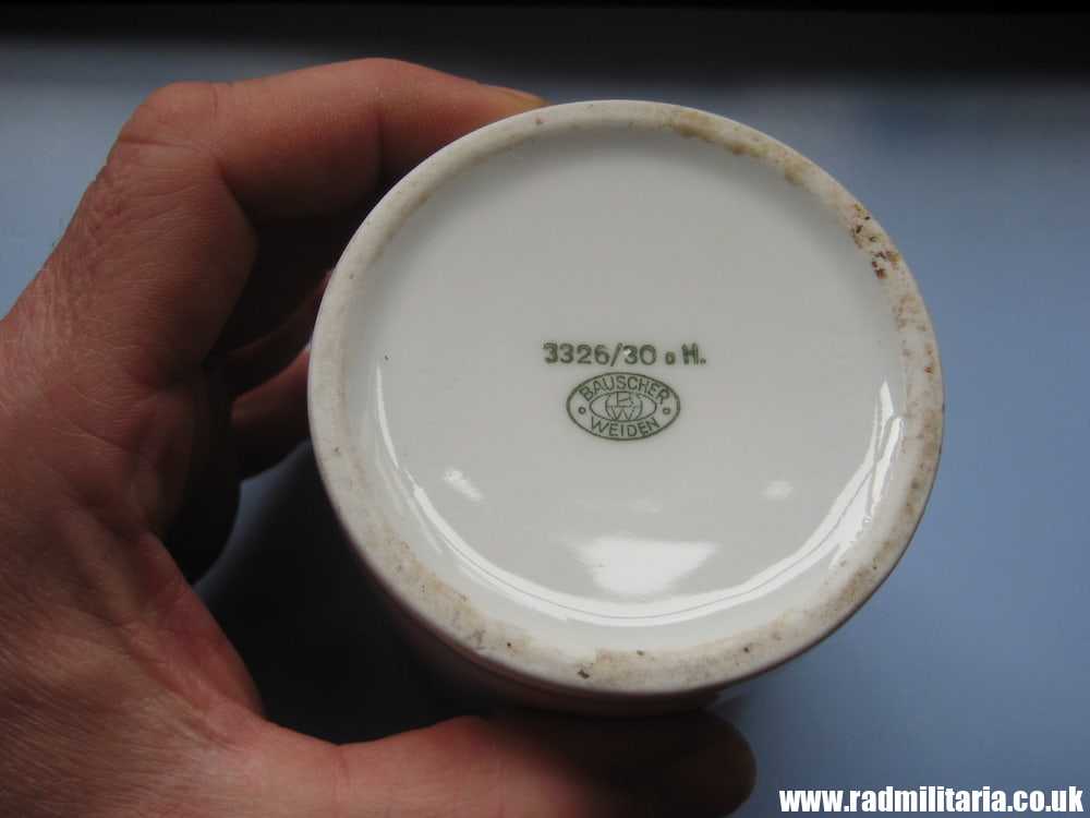 & WW2 German CERAMIC Army MUG 0,25l maker: 3326/30 o H. BAUSCHER WEIDEN BW, genuine. - Image 5