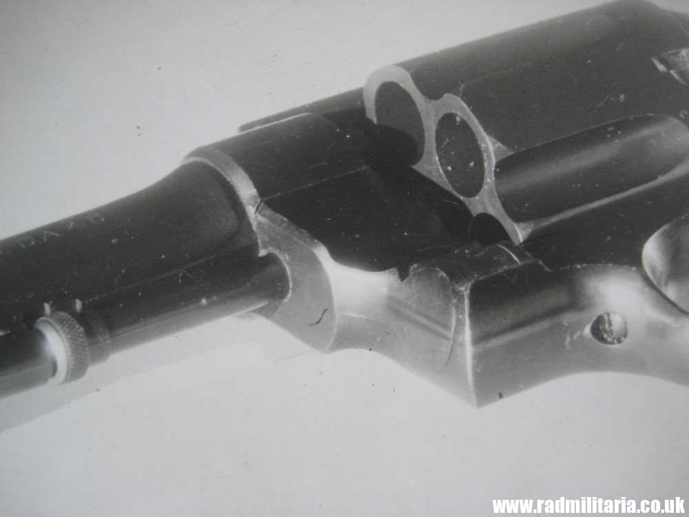 & WW2 original old RAF PHOTO from 1942 "Burst revolver barrel" - genuine ! - Image 3