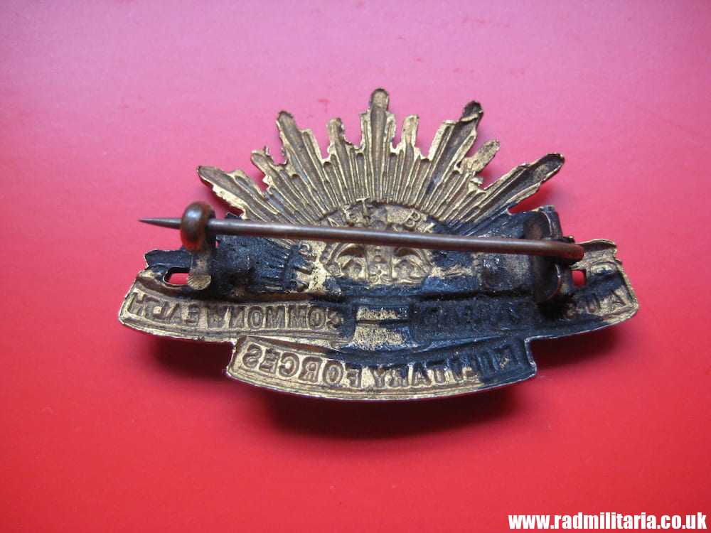 & WW1 Australian RISING SUN BADGE, marked: TIP TAFT B'HAM, original !! - Image 6