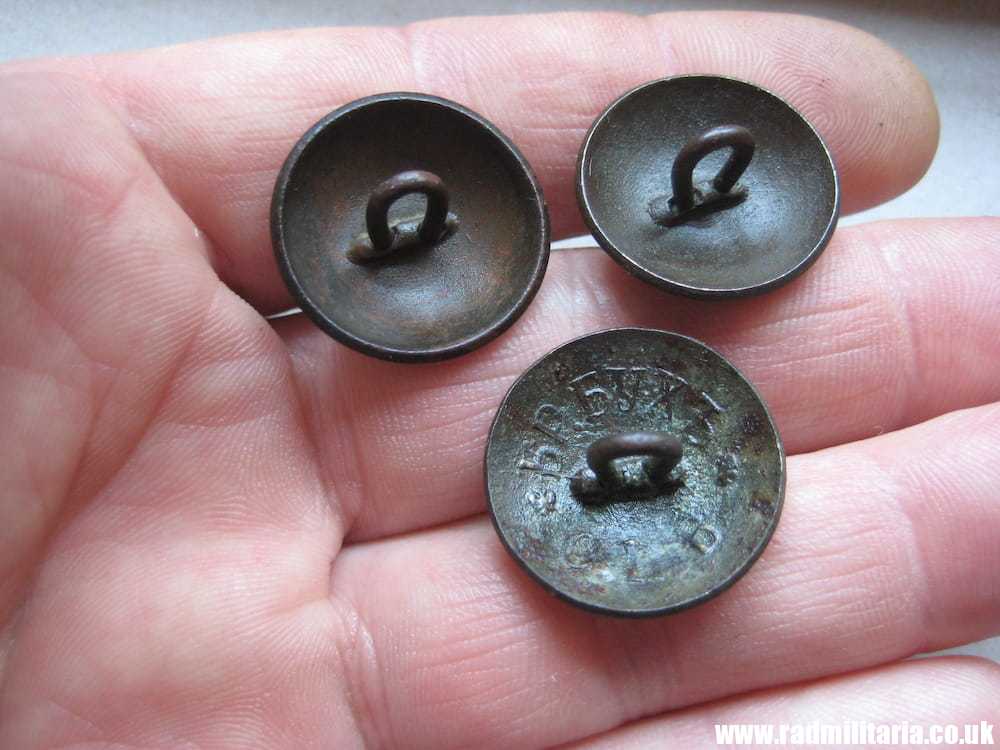 & WW1 Imperial Russia 3 MILITARY BUTTONS from metal detecting - SET of 3 artillery, infantry & sapper - Image 3