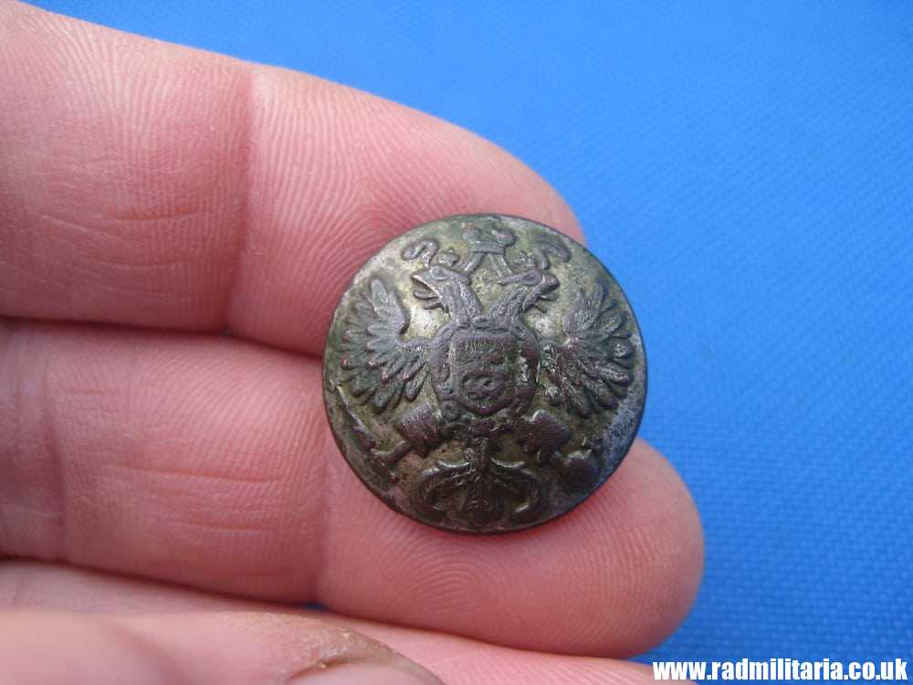 & WW1 Russian MILITARY BUTTON with Eagle - metal detecting find. - Image 9