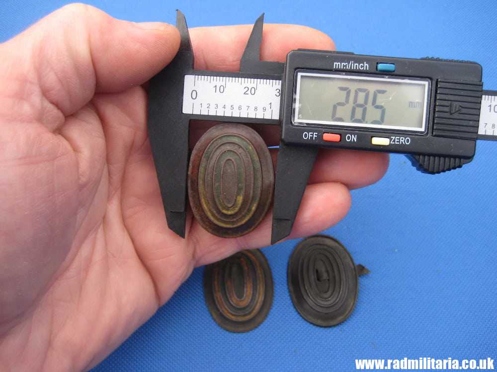 & WW1 original Imperial RUSSIA CAP BADGES set of 3 - metal detecting find. - Image 20