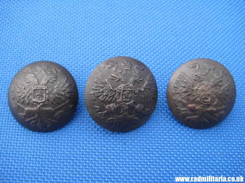 & WW1 Imperial Russia 3 MILITARY BUTTONS from metal detecting - SET of 3 artillery, infantry & sapper - Image 4