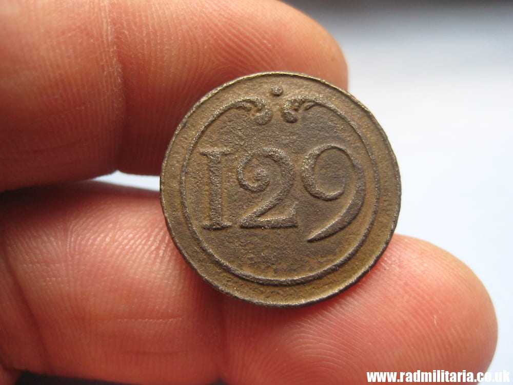 & original large NAPOLEONIC 129th Infantry Regiment BUTTON with number - metal detecting find. FRANCE pre 1815 - Image 3