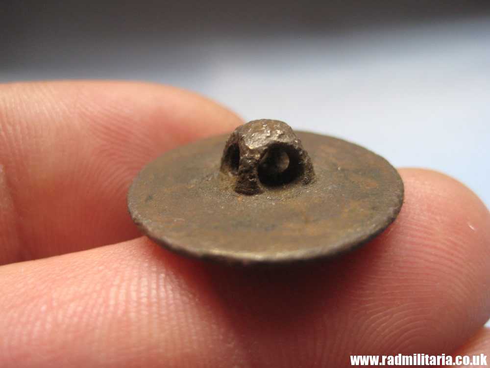 & original large NAPOLEONIC 129th Infantry Regiment BUTTON with number - metal detecting find. FRANCE pre 1815 - Image 4