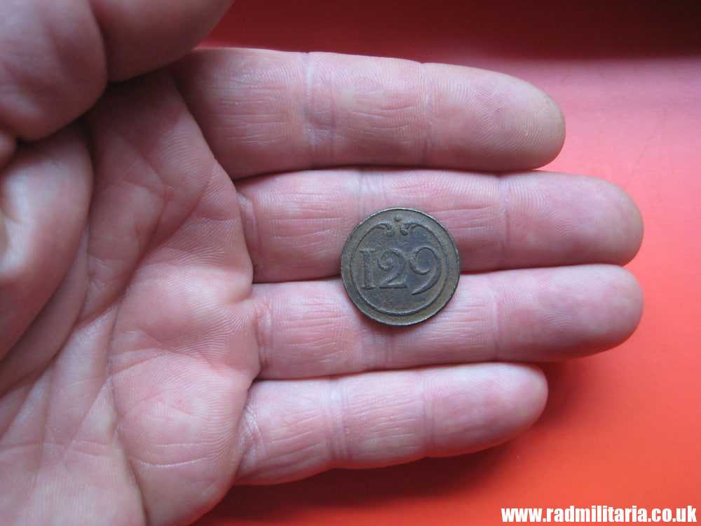 & original large NAPOLEONIC 129th Infantry Regiment BUTTON with number - metal detecting find. FRANCE pre 1815 - Image 9