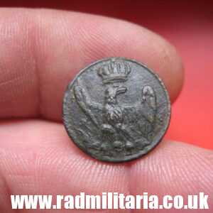 & original small NAPOLEONIC GUARD BUTTON with eagle - metal detecting find. FRANCE pre 1815.