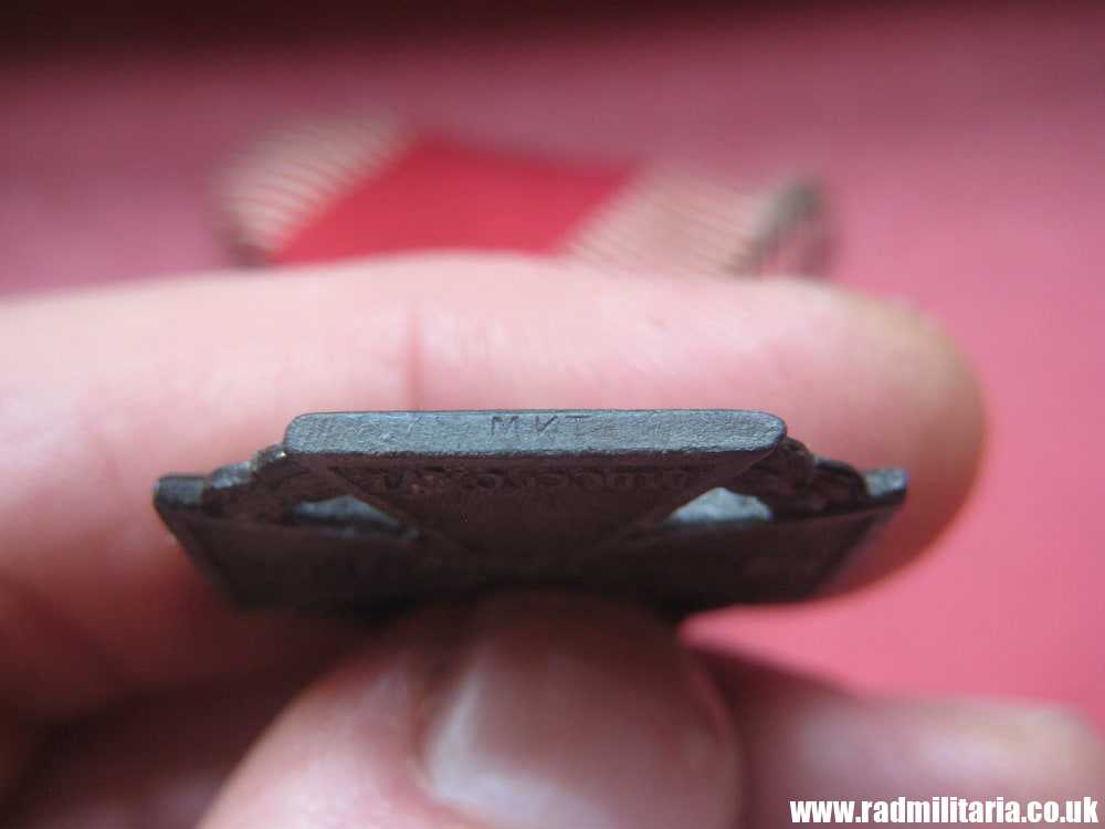 & WW1 original KARL TRUPPENKRIEG MEDAL with ribbon, maker: "MKT" - genuine ! - Image 9