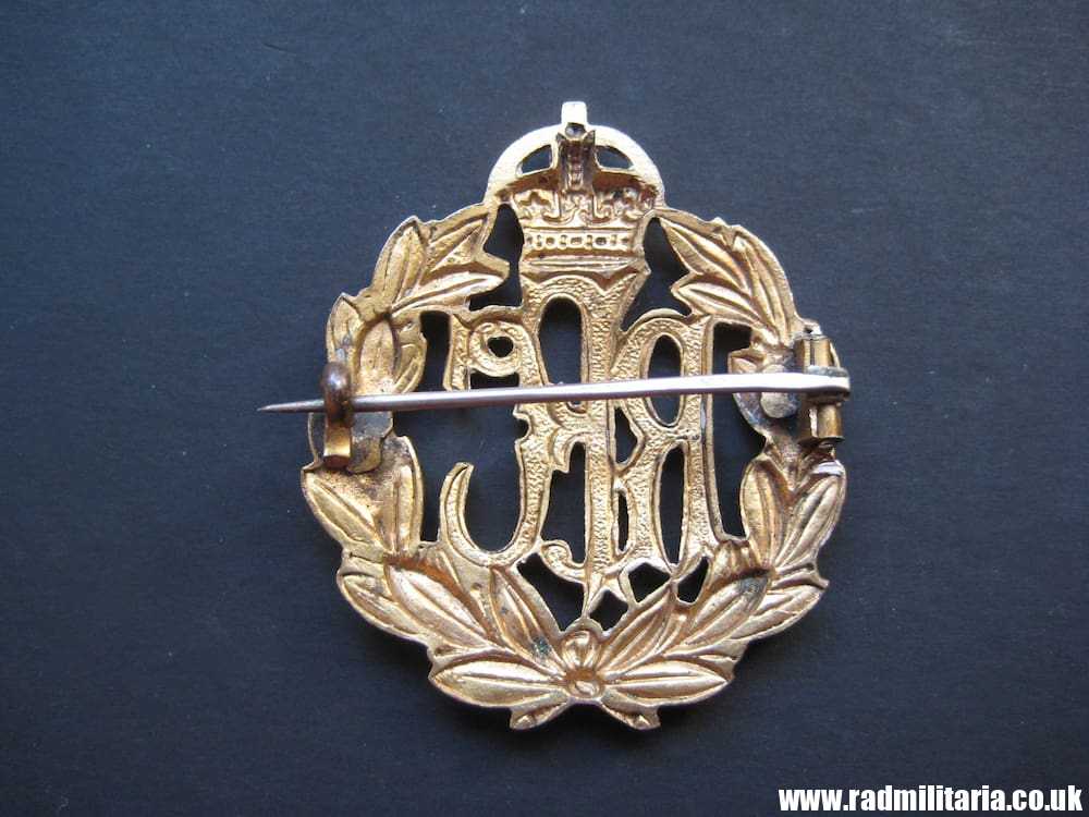 & WW1 RFC Royal Flying Corps SWEETHEART BADGE made from Cap Badge. Gilded !! - Image 3