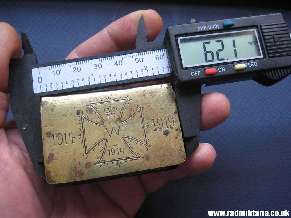 & WW1 original British TRENCH ART made of brass IRON CROSS, Aveluy France 1914 -1919 - Image 2