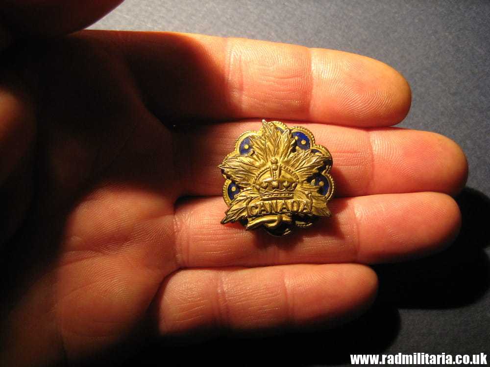 & WW1 CANADA badge, SWEETHEART Enamel BADGE - genuine ! - Image 7