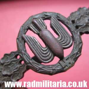 SOLD & WW2 original German LUFTWAFFE BADGE: Squadron Clasp for Bomber Pilots, metal detecting find - rare !!!..**..