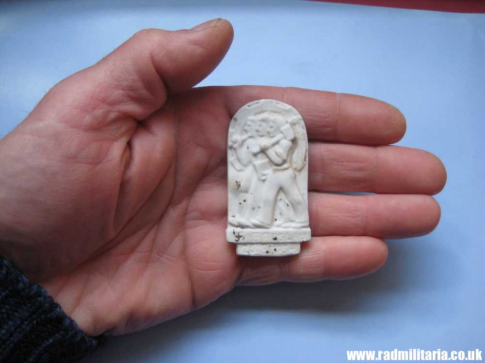 & WW2 PORCELAIN German BADGE - Breslau 26.8.1934 maker: Koenigszelt, metal detecting find. - Image 11