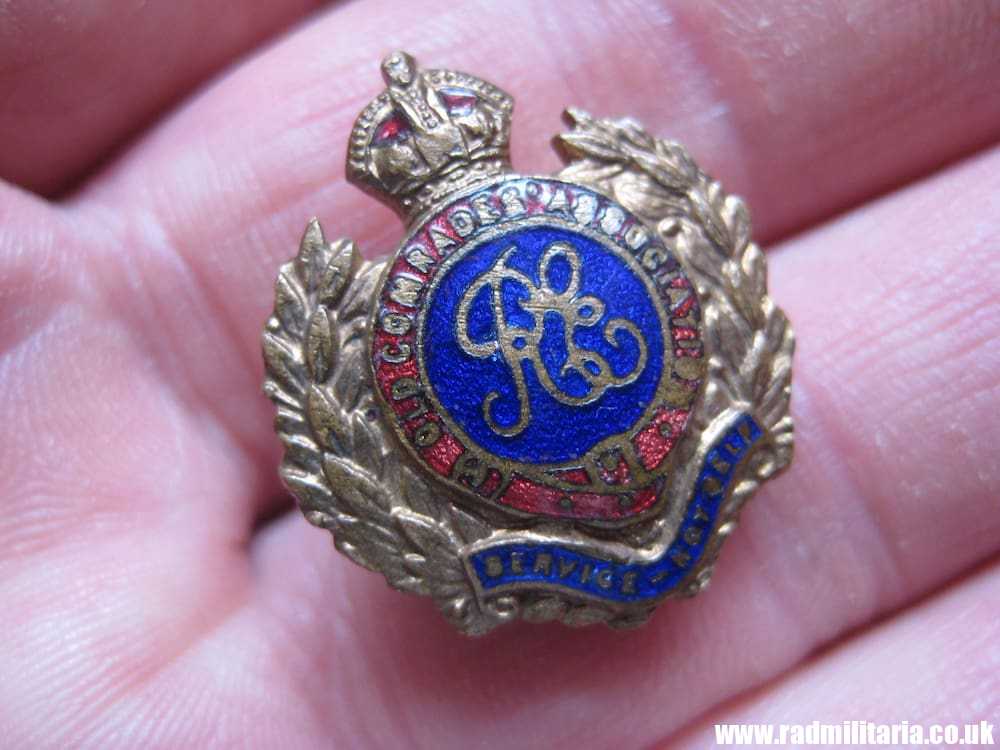 & WW1 old British ENAMEL BADGE: Old Comrades Association, J.R. Gaunt London.
