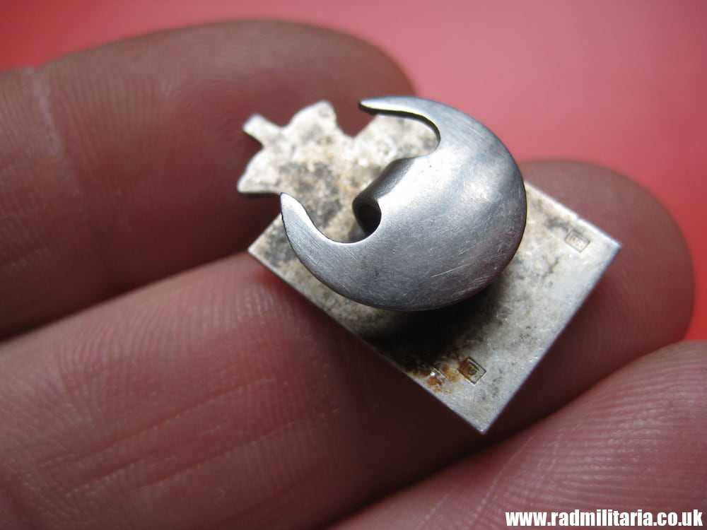 & WW2 old Danish 1870 - 1940 sterling silver ENAMEL BADGE Georg Jensen, marked. - Image 3