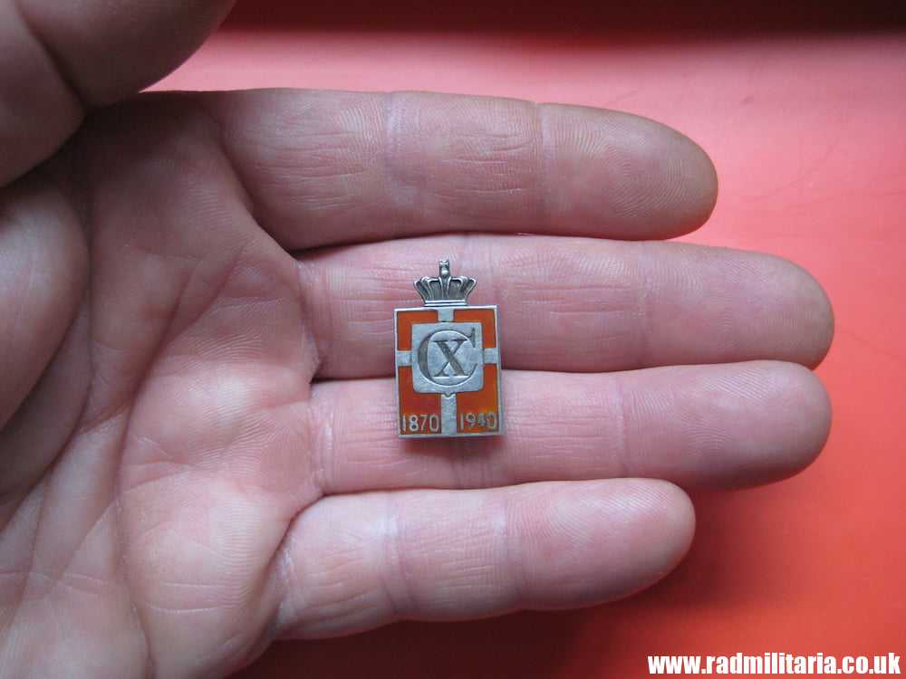 & WW2 old Danish 1870 - 1940 sterling silver ENAMEL BADGE Georg Jensen, marked. - Image 5