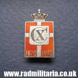 & WW2 old Danish 1870 - 1940 sterling silver ENAMEL BADGE Georg Jensen, marked.