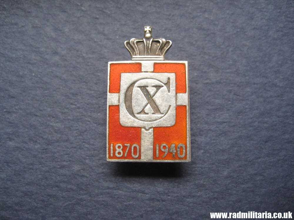 & WW2 old Danish 1870 - 1940 sterling silver ENAMEL BADGE Georg Jensen, marked.