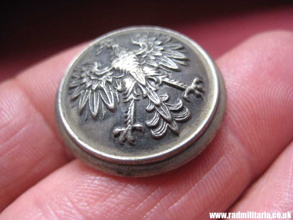 & 1939 original POLISH MILITARY BUTTON - in very good condition: GUZPOL 1939 Warszawa. - Image 4