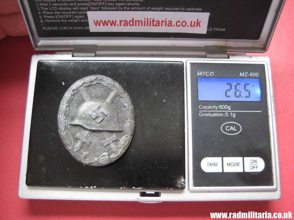 & WW2 German WOUND BADGE in Silver marked: "30" in good used condition. - Image 12