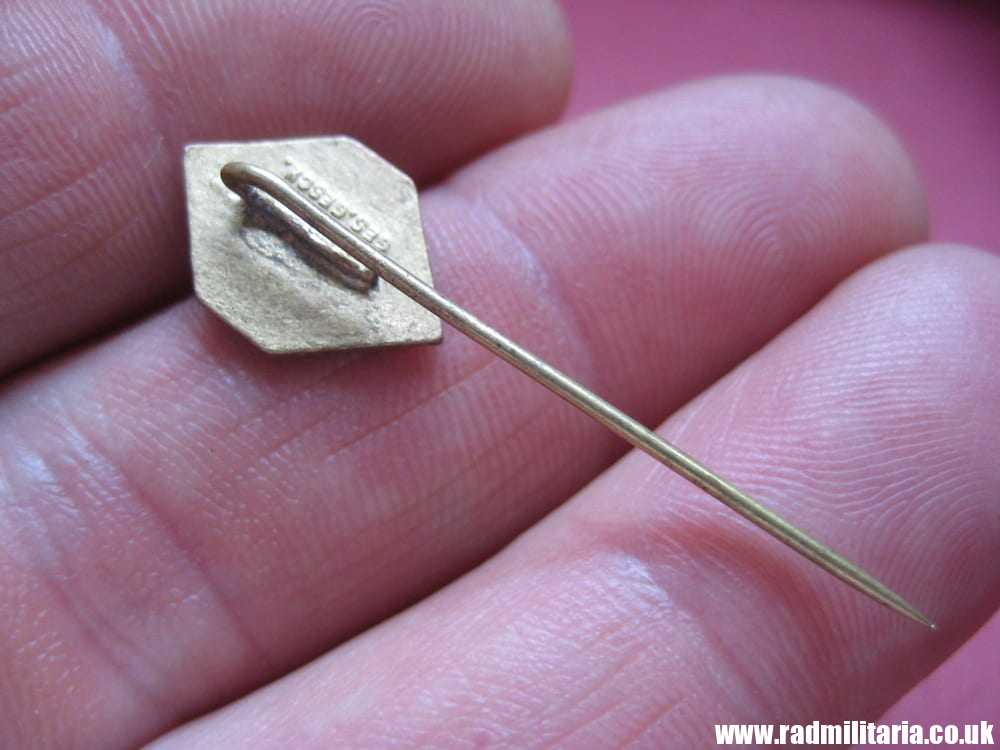 & WW2 original German enamel BADGE: Deutsche Stenographenschaft, marked: GES. GESCH. - Image 8