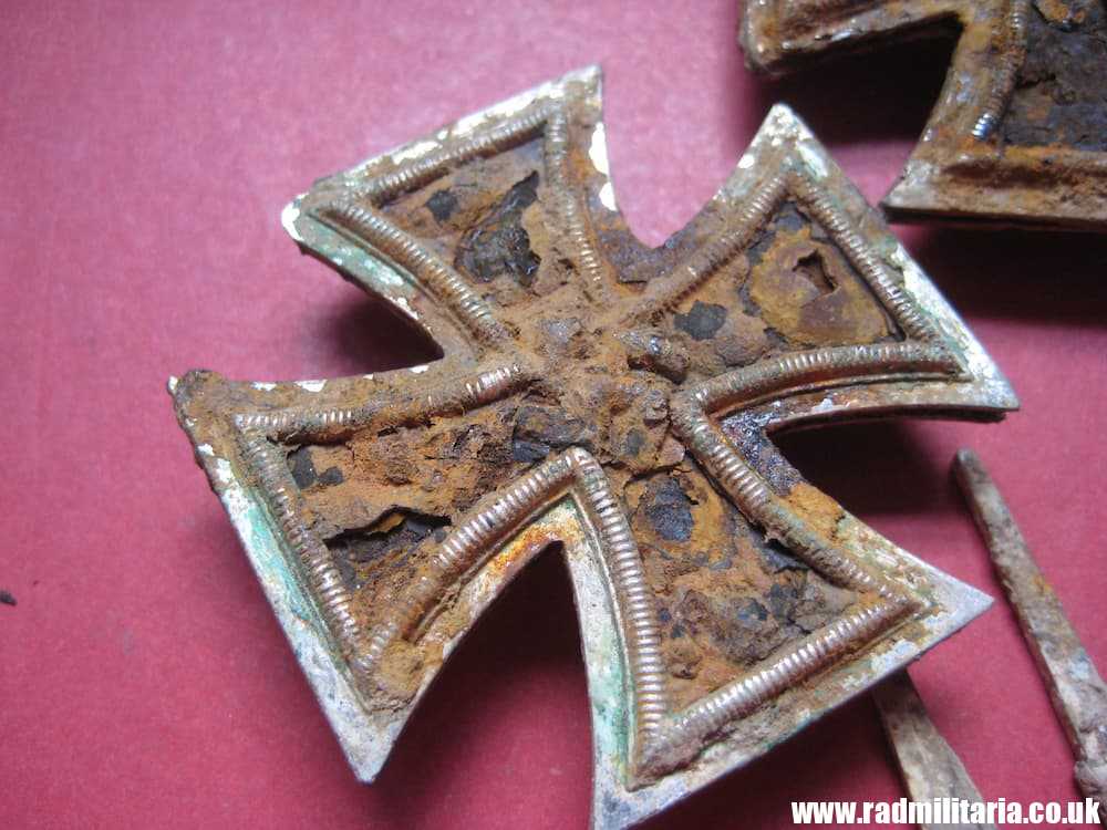 & WW2 IRON CROSS 1ST CLASS - SET of 3, before restoration, 100% genuine. - Image 7