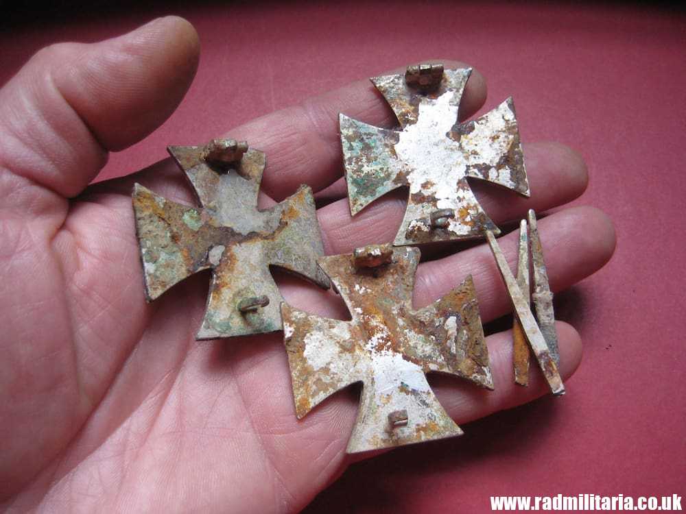 & WW2 IRON CROSS 1ST CLASS - SET of 3, before restoration, 100% genuine. - Image 4