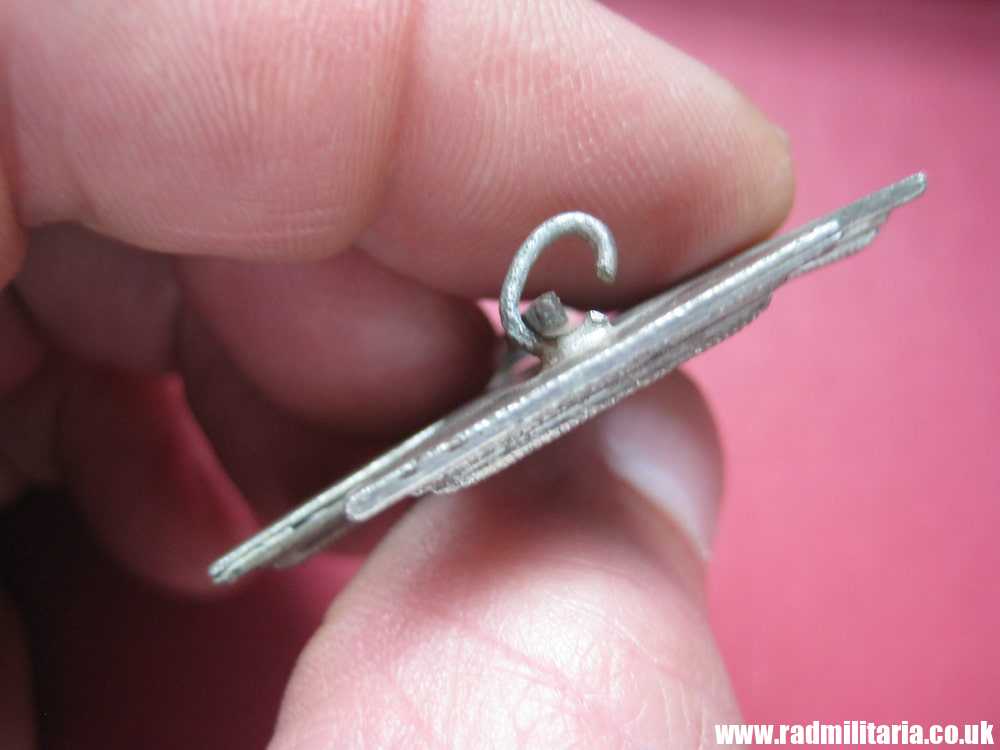 & genuine WW2 German IRON CROSS 1ST CLASS maker: "26" metal detecting find. - Image 10