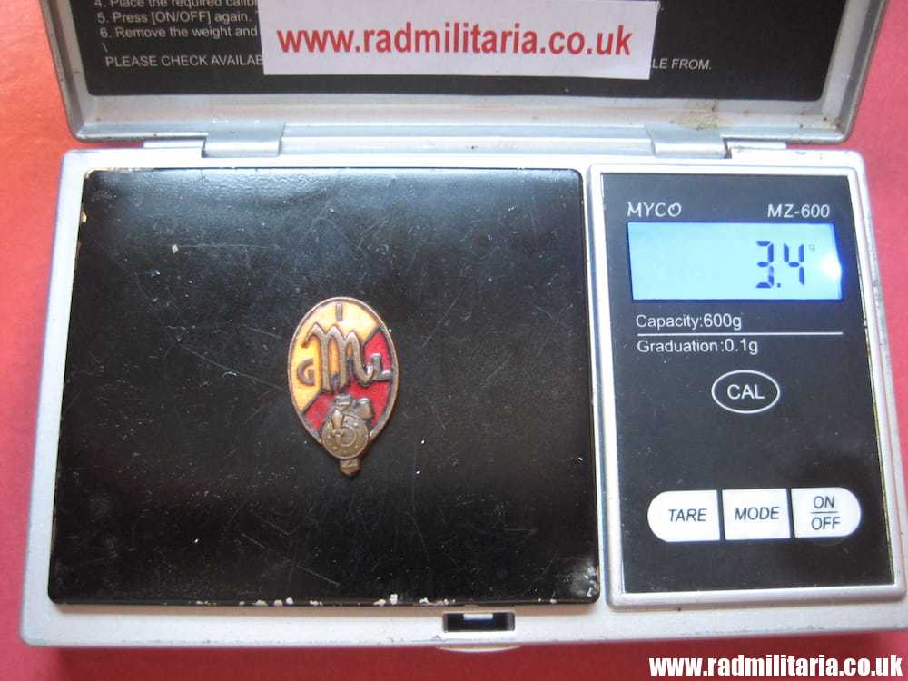 & WW2 original ITALIAN YOUTH Fascist ENAMEL BADGE - GIL. - Image 7