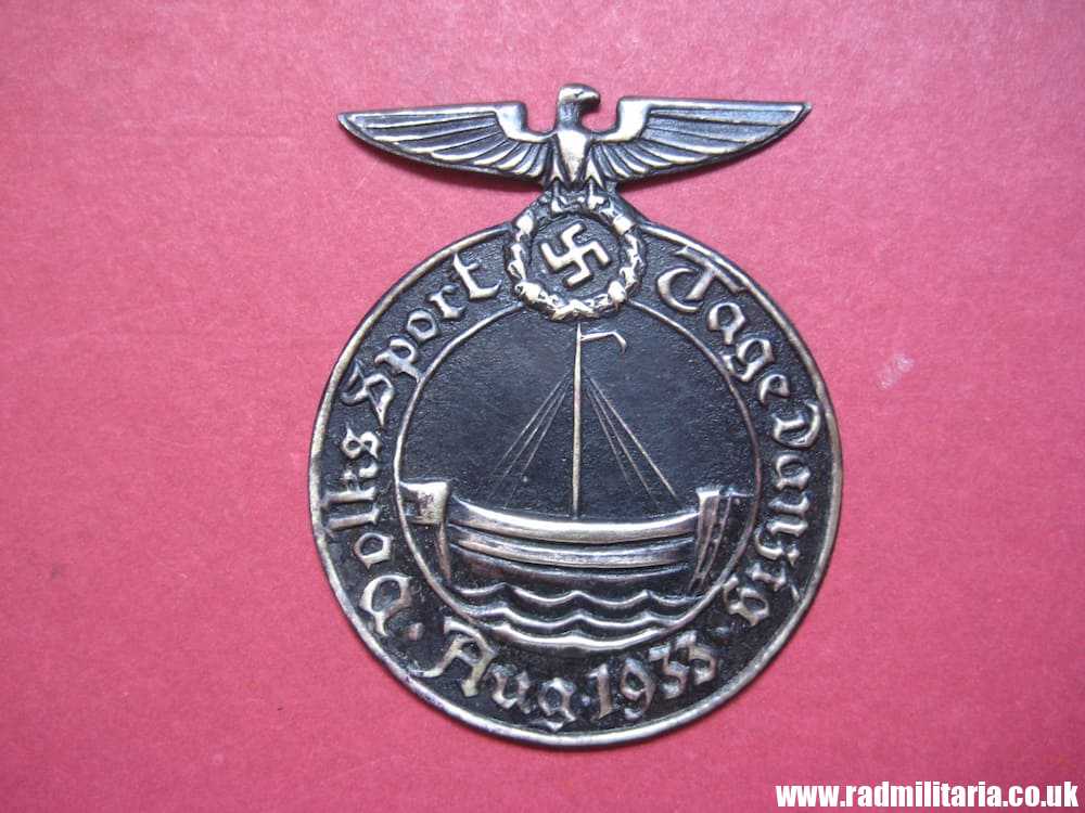 &WW2 German DAY BADGE - DANZIG Aug 1933 metal detecting find, early nazi German tinnie badge, rare ! - Image 2