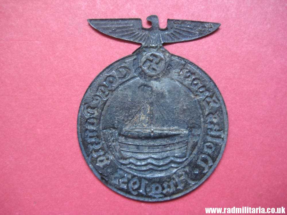 &WW2 German DAY BADGE - DANZIG Aug 1933 metal detecting find, early nazi German tinnie badge, rare ! - Image 3