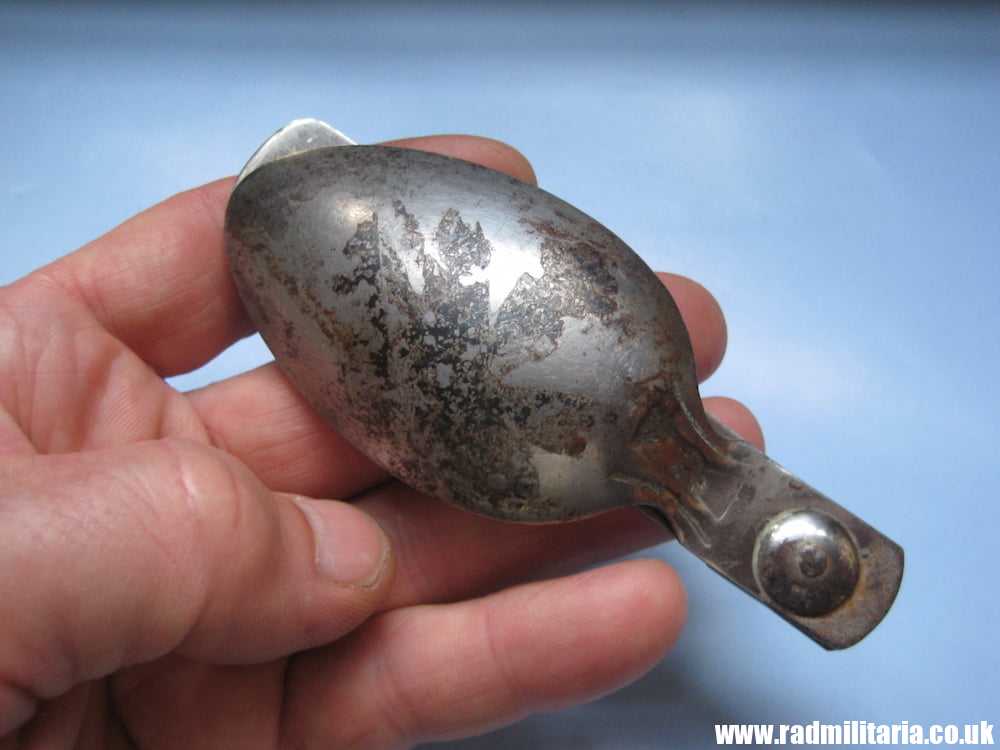 & WW2 German cutlery: Folding SPOON marked: "D.R.G.M. Officer." 3rd Reich cutlery - Image 9