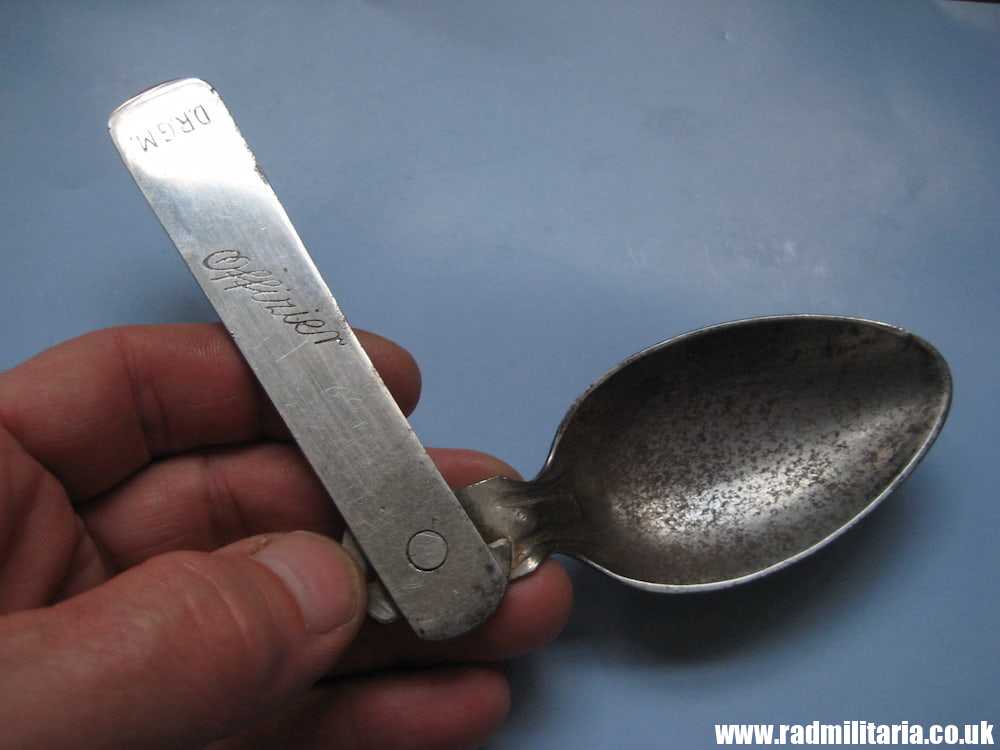 & WW2 German cutlery: Folding SPOON marked: "D.R.G.M. Officer." 3rd Reich cutlery - Image 10
