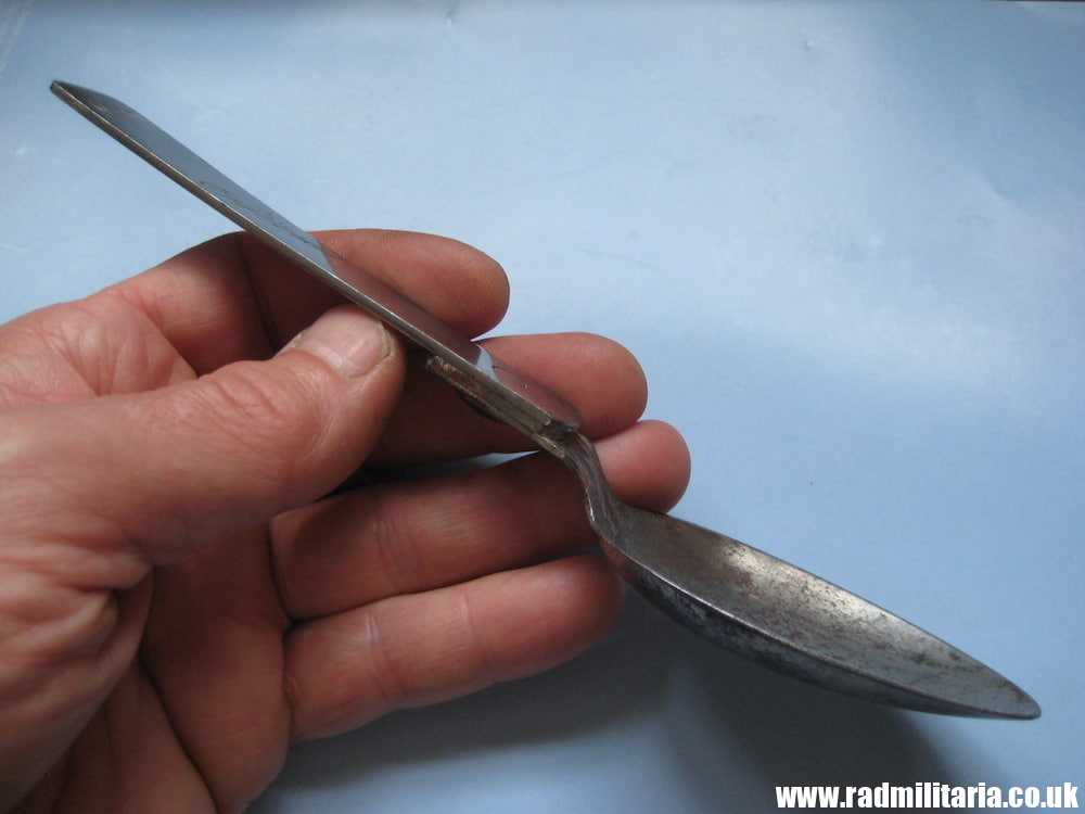 & WW2 German cutlery: Folding SPOON marked: "D.R.G.M. Officer." 3rd Reich cutlery - Image 13