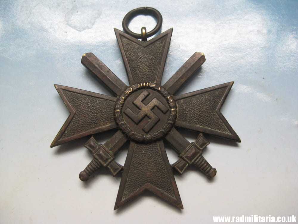& WW2 original German War Merit Cross 2nd Class - KVK Kriegsverdienstkreuz 2. Klasse. metal detecting find. - Image 9