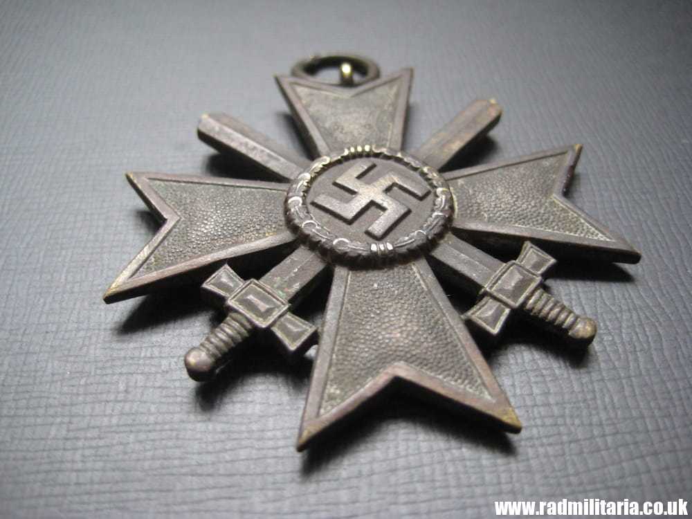 & WW2 original German War Merit Cross 2nd Class - KVK Kriegsverdienstkreuz 2. Klasse. metal detecting find. - Image 15