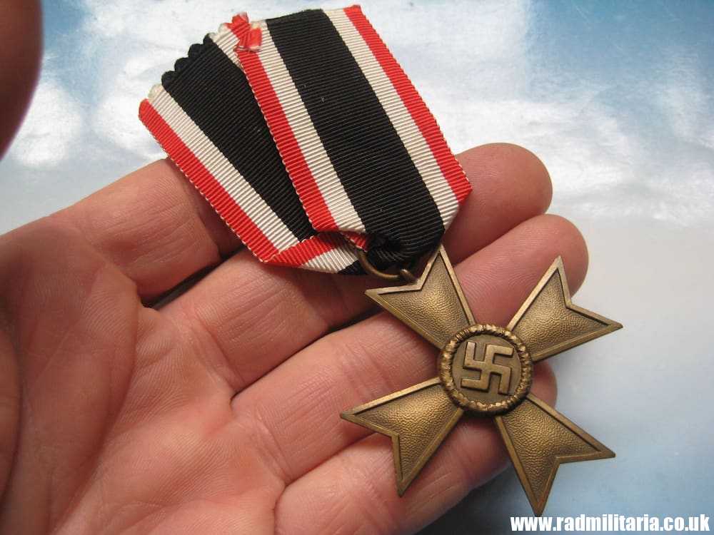 & original WW2 German War Merit Cross 2nd Class - KVK Kriegsverdienstkreuz 2. Klasse. - Image 5