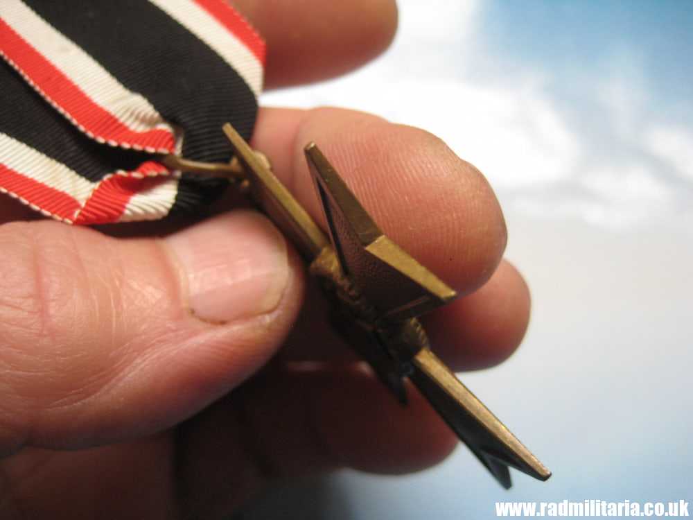 & original WW2 German War Merit Cross 2nd Class - KVK Kriegsverdienstkreuz 2. Klasse. - Image 9