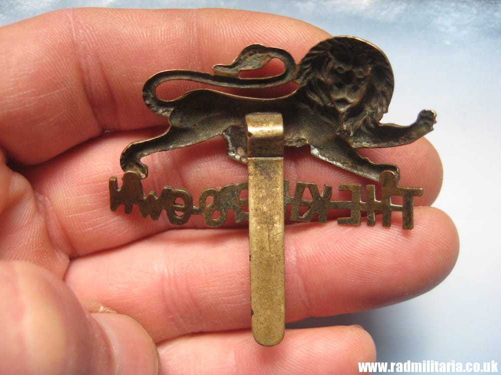 & WW1 British Regimental badge - CAP BADGE: The King's Own Royal Regiment, Lancaster - Genuine. - Image 3
