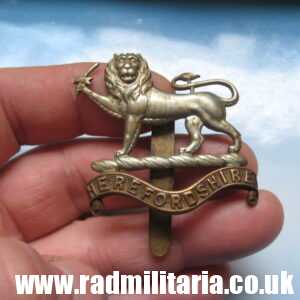 & WW1 British Regimental badge - CAP BADGE: Herefordshire - Genuine.