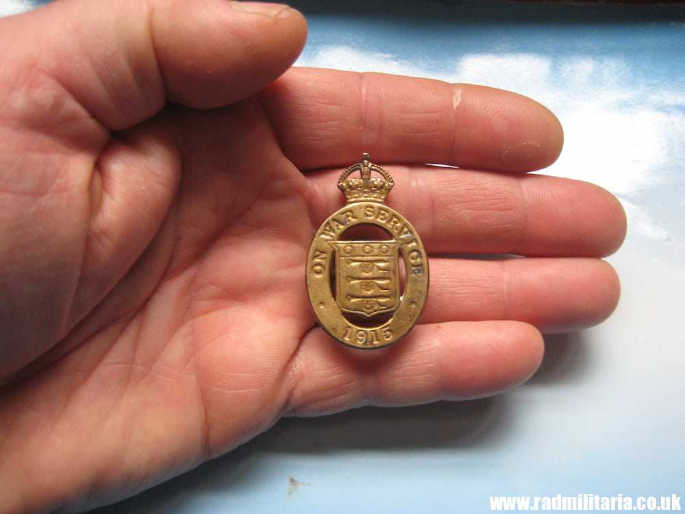 & WW1 British metal BADGE 1915 - ON WAR SERVICE no. J 47495, maker: H. Jenkins & Sons Ltd BIRMINGHAM. - Image 9