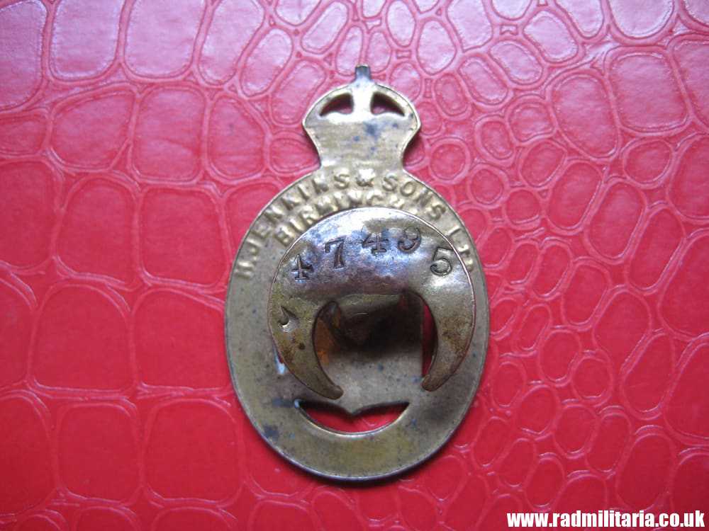 & WW1 British metal BADGE 1915 - ON WAR SERVICE no. J 47495, maker: H. Jenkins & Sons Ltd BIRMINGHAM. - Image 3