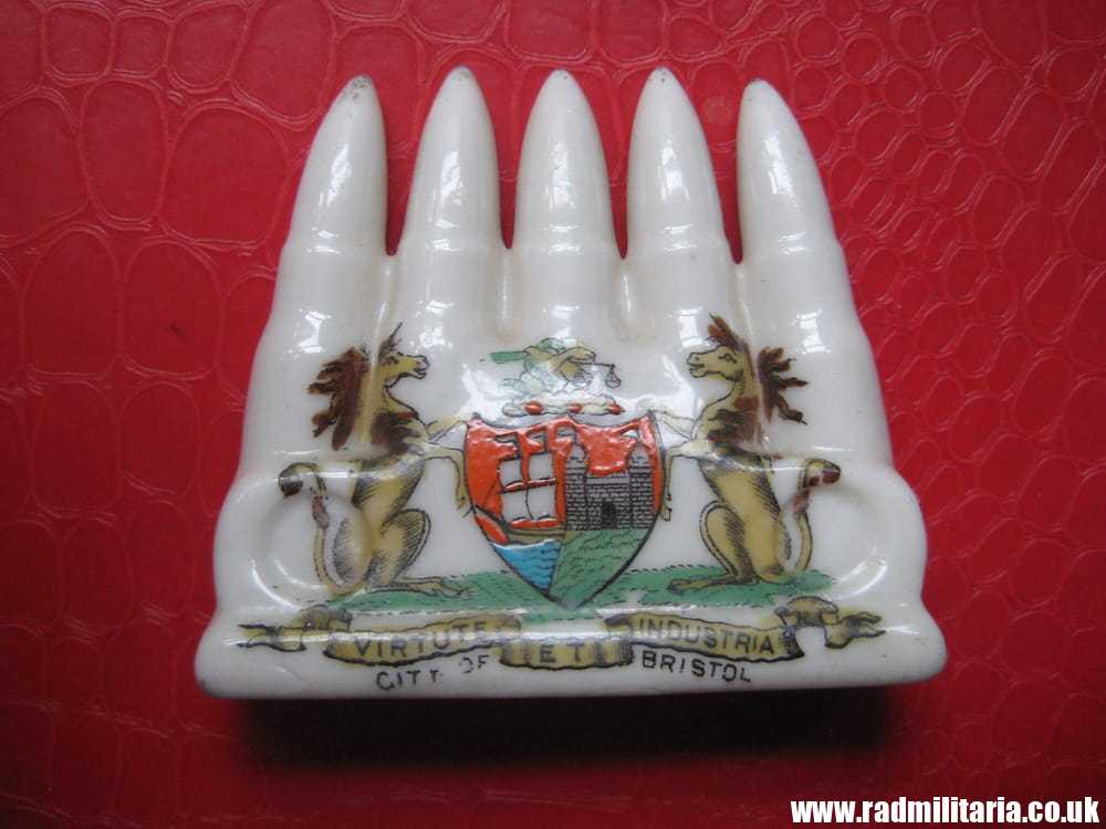 & unknown WW1 MODEL OF CLIP OF BULLETS maker: Arcadian China Stoke-On-Trent. Rare !! - Image 13