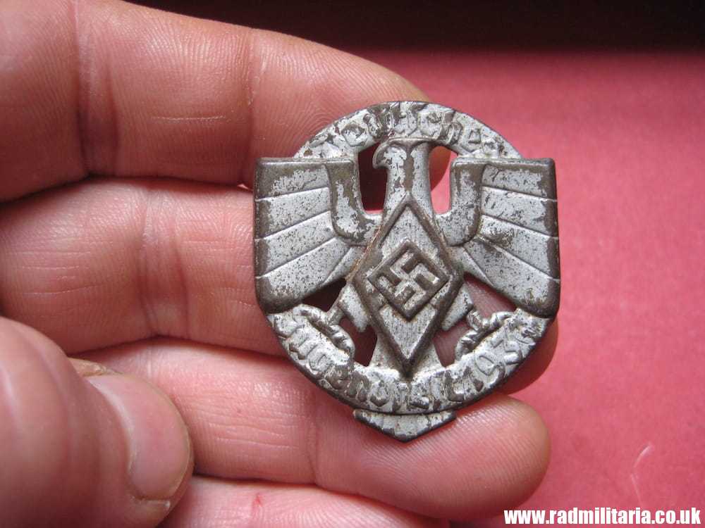 & pre WW2 German HJ TINNIE BADGE. Deutsches Jugendfest 1937 - genuine !! - Image 2