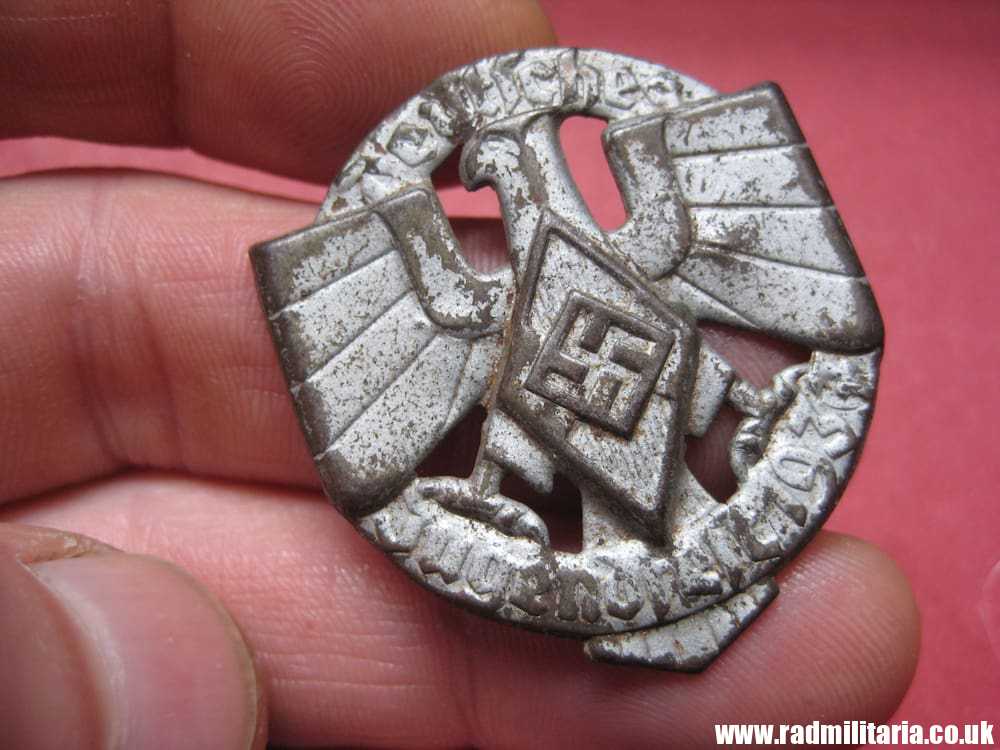 & pre WW2 German HJ TINNIE BADGE. Deutsches Jugendfest 1937 - genuine !! - Image 3