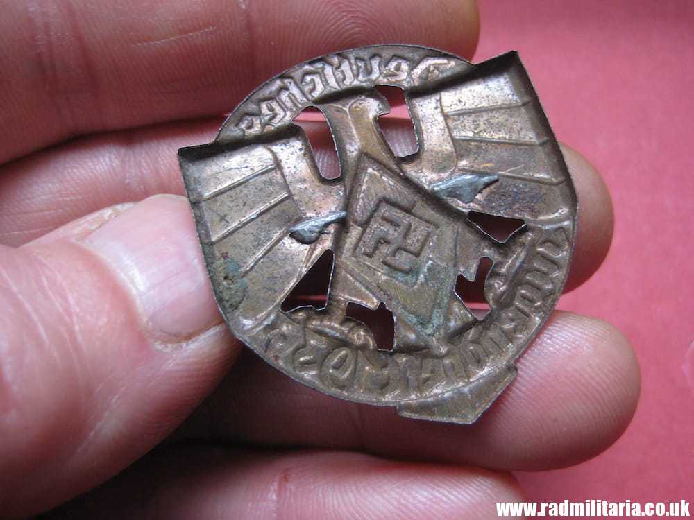 & pre WW2 German HJ TINNIE BADGE. Deutsches Jugendfest 1937 - genuine !! - Image 4