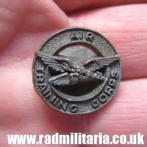 & WW2 Air Training Corps small plastic badge maker: A. Stanley & Sons Walsall 2-H - rare