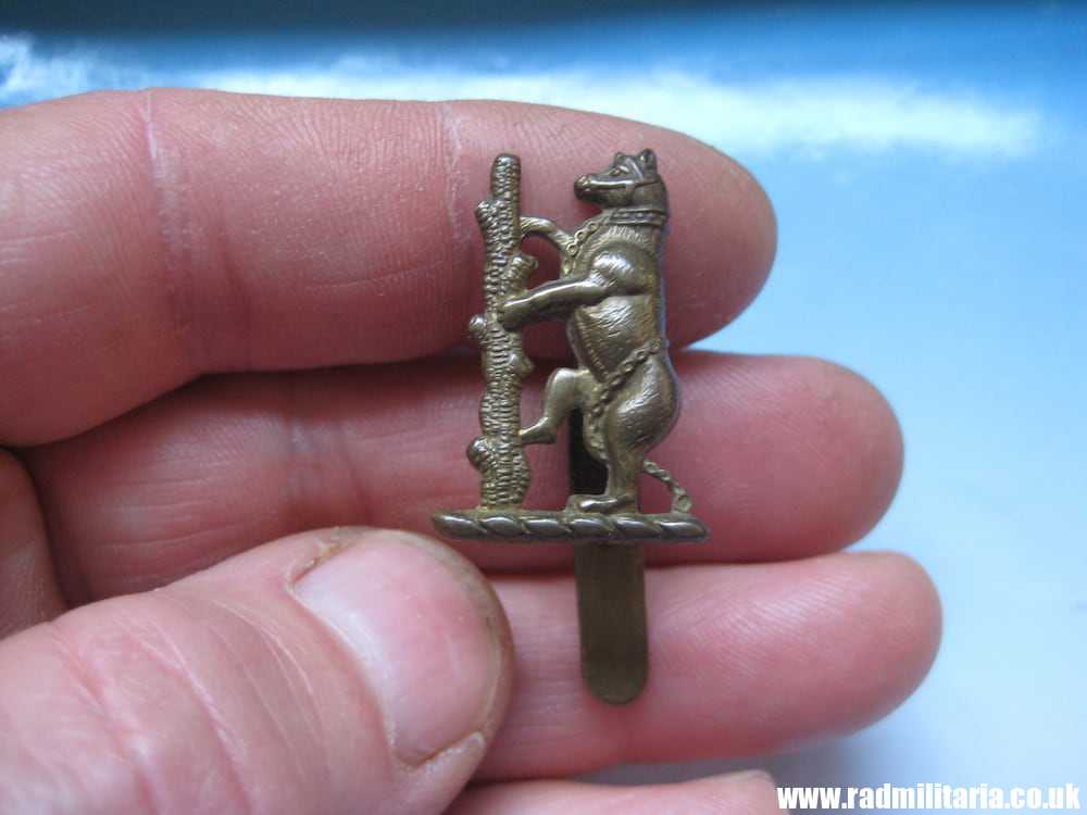 & WW2? unknown British BADGE: Warwickshire? - Image 2