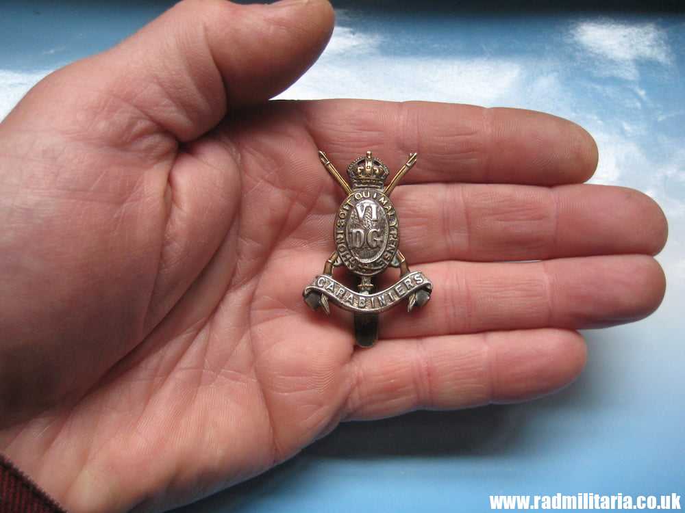 & WW1 original British CAP BADGE - 6th Dragoon Guards (Carabiniers). - Image 2