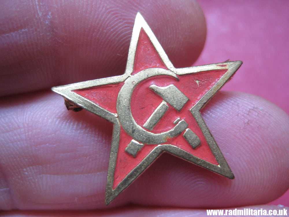 & WW2? unknown communist METAL BADGE in good condition. - Image 3